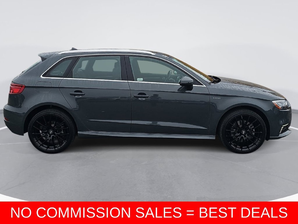 Used 2017 Audi A3 e-tron Prestige w/ Prestige Package FWD image 2