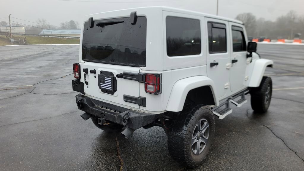 Used 2015 Jeep Wrangler Unlimited Sahara image 12