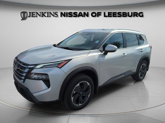Certified 2025 Nissan Rogue SV w/ SV Premium Package AWD/4WD image 15