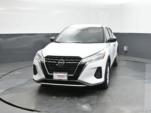 New 2025 Nissan Kicks Play S w/ Interior Electronics Package image 30