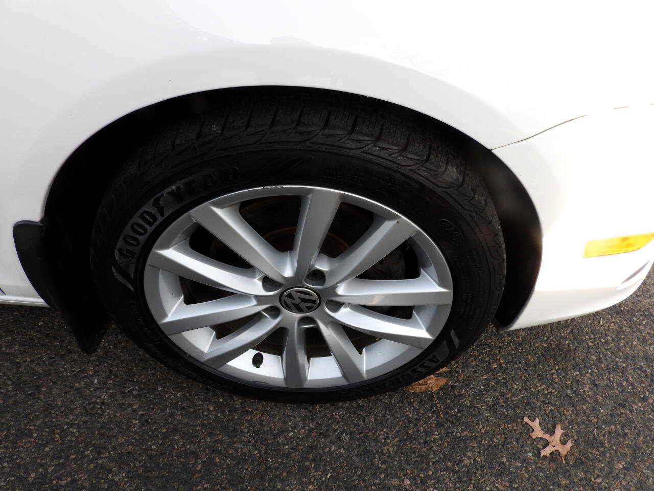 Used 2012 Volkswagen Eos Komfort FWD image 21