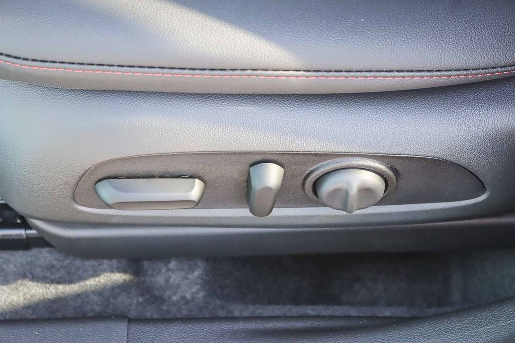 New 2026 Chevrolet Trax RS image 20