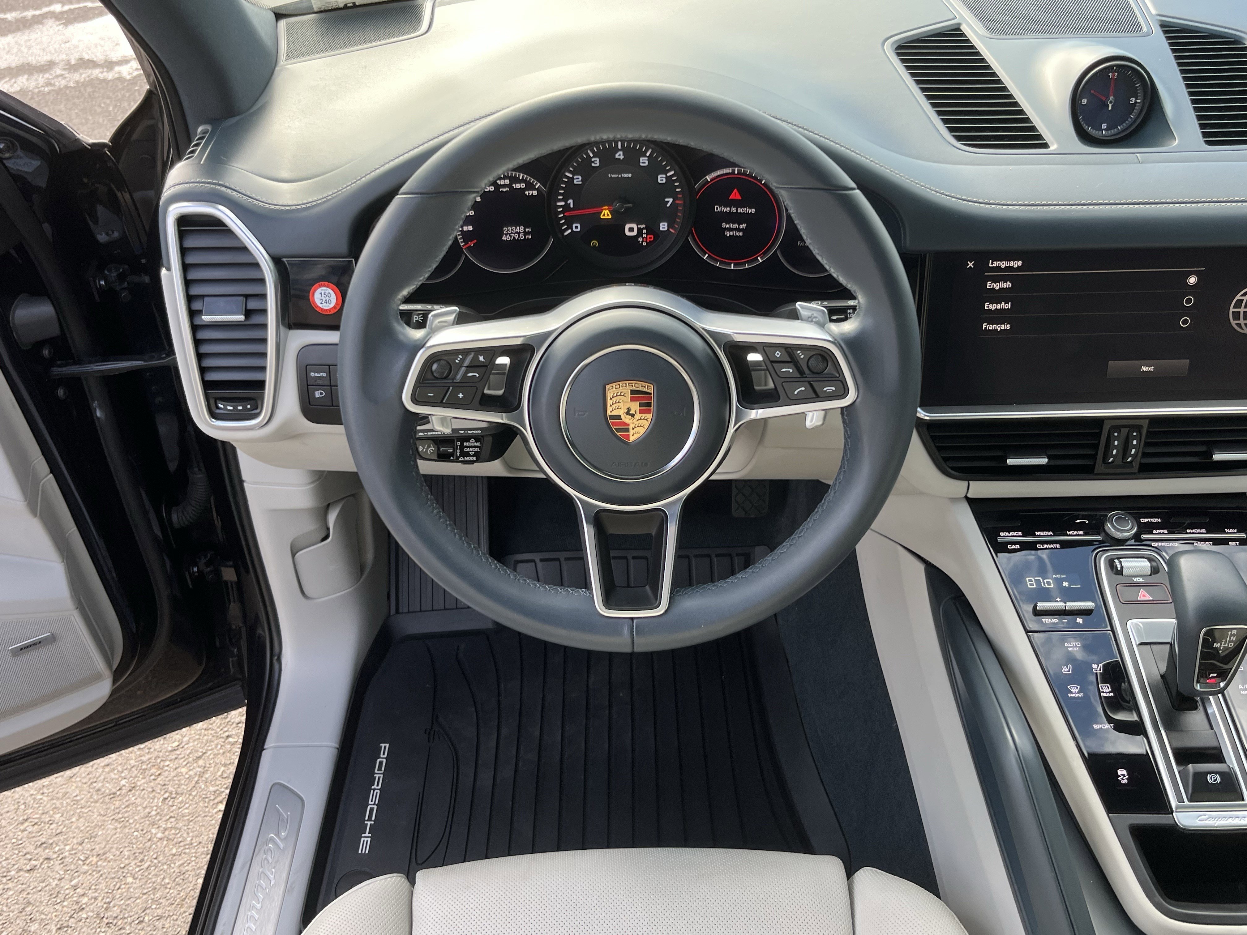 Used 2023 Porsche Cayenne Platinum Edition image 12