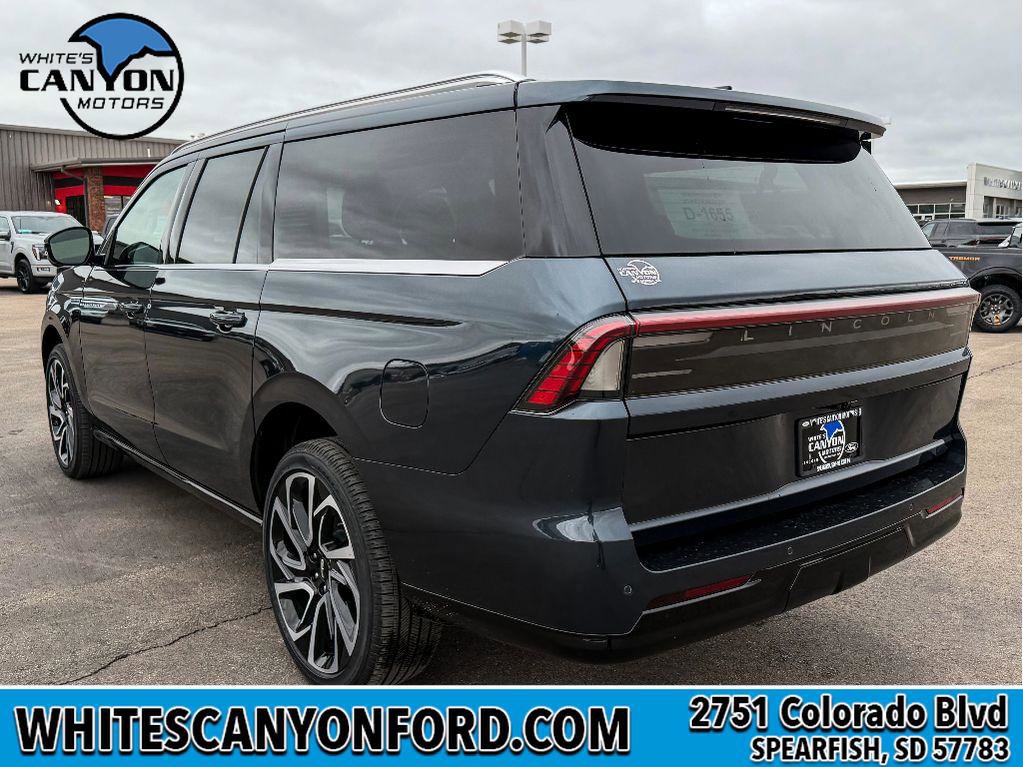 New 2026 Lincoln Navigator L Reserve image 3