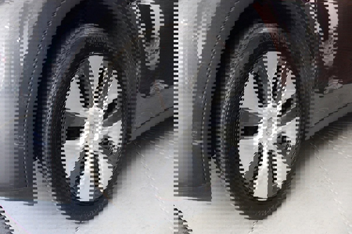 Used 2023 Tesla Model Y Long Range image 5