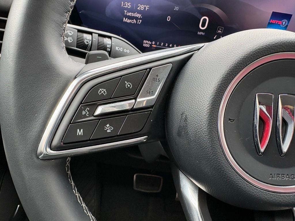 Used 2025 Buick Envision Sport Touring image 29