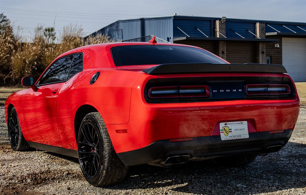Used 2022 Dodge Challenger R/T w/ Plus Package RWD image 3