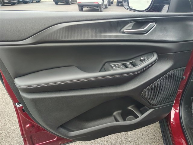 New 2025 Jeep Grand Cherokee Altitude image 11