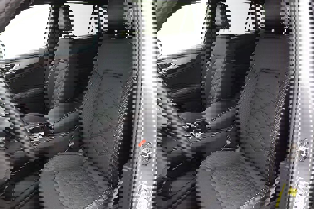 Used 2025 Volkswagen Atlas Cross Sport SE image 17