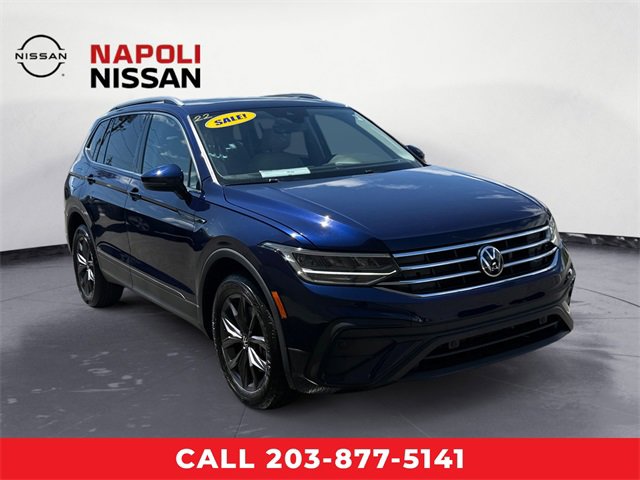 Used 2022 Volkswagen Tiguan SE w/ Panoramic Sunroof Package