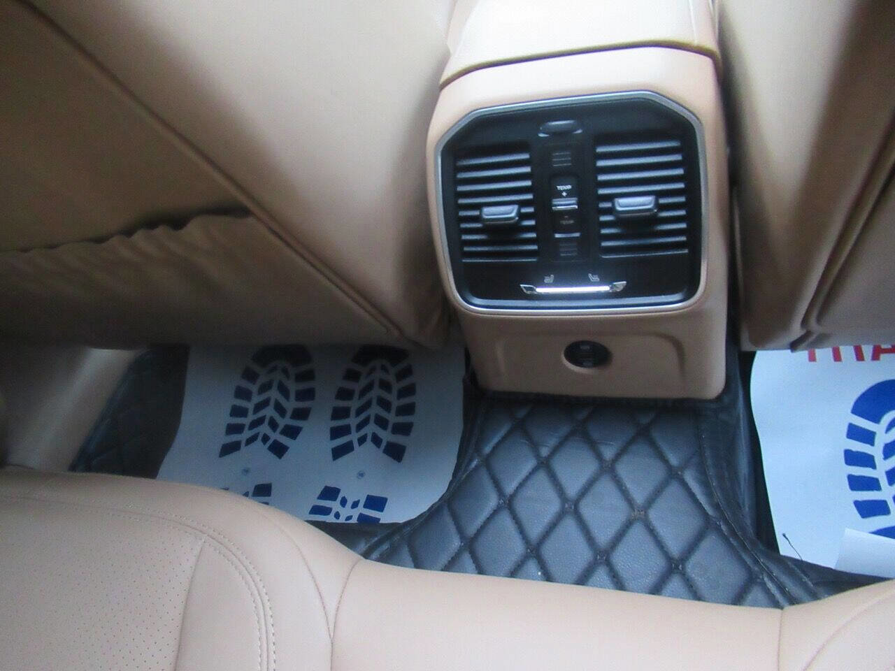 Used 2018 Porsche Macan S image 42