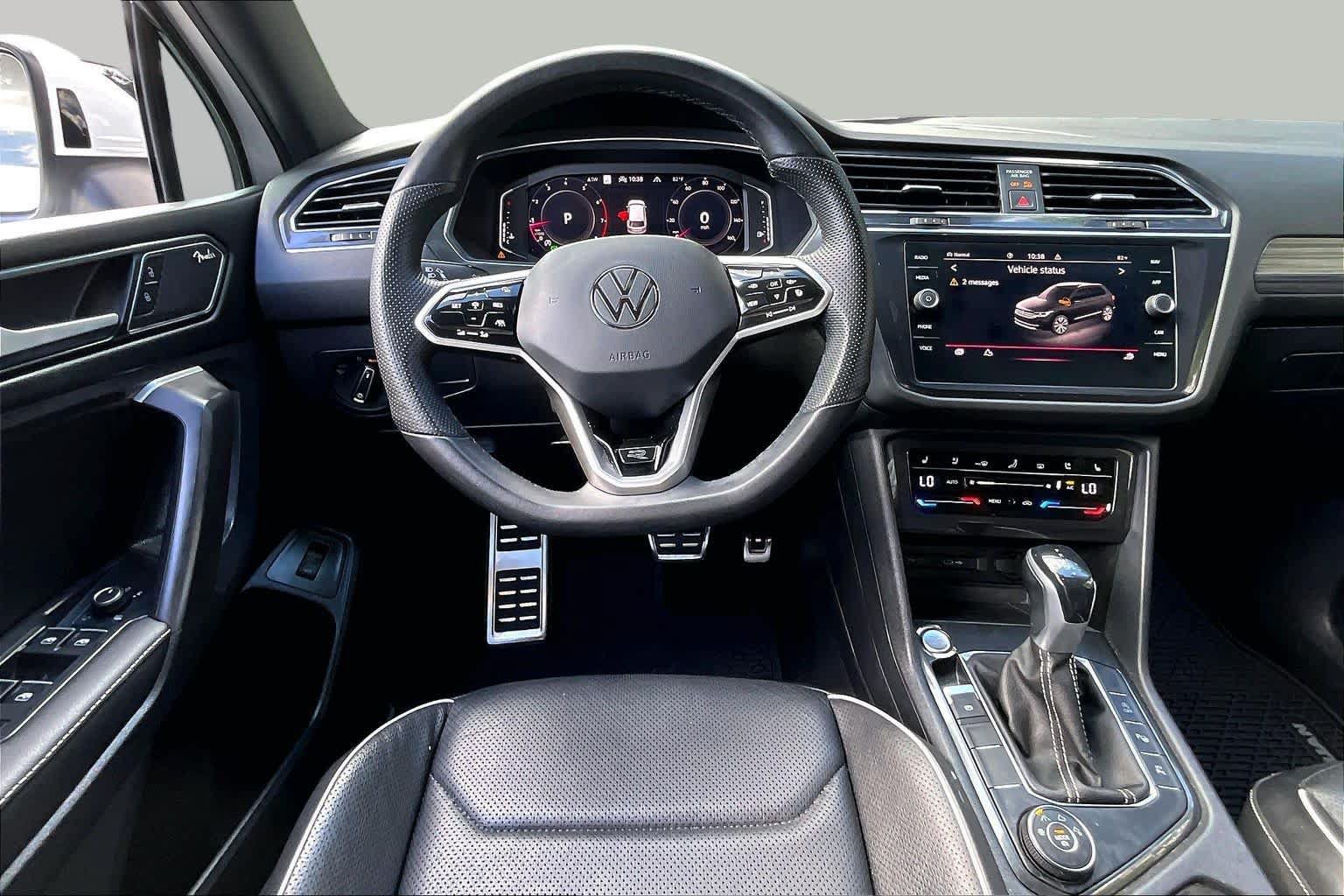 Used 2022 Volkswagen Tiguan SEL R-Line AWD/4WD image 6
