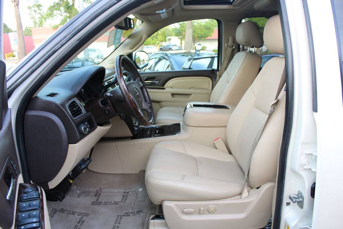 Used 2013 GMC Yukon Denali AWD/4WD image 19