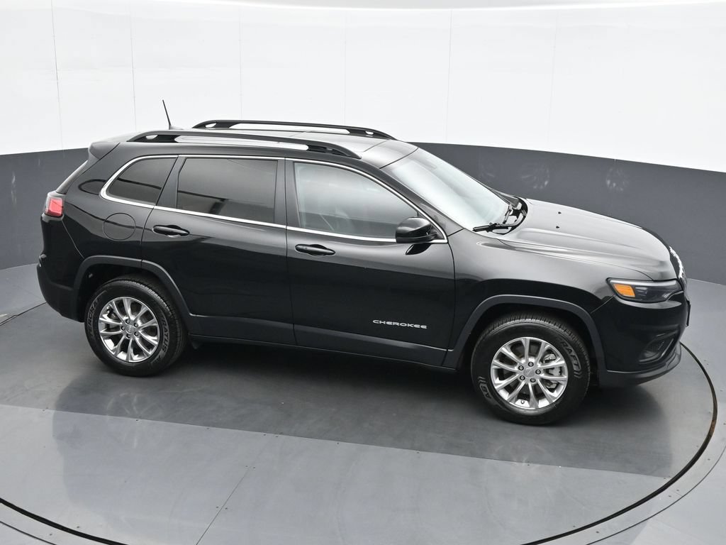 Used 2022 Jeep Cherokee Latitude Lux w/ Sun & Sound Group AWD/4WD image 23