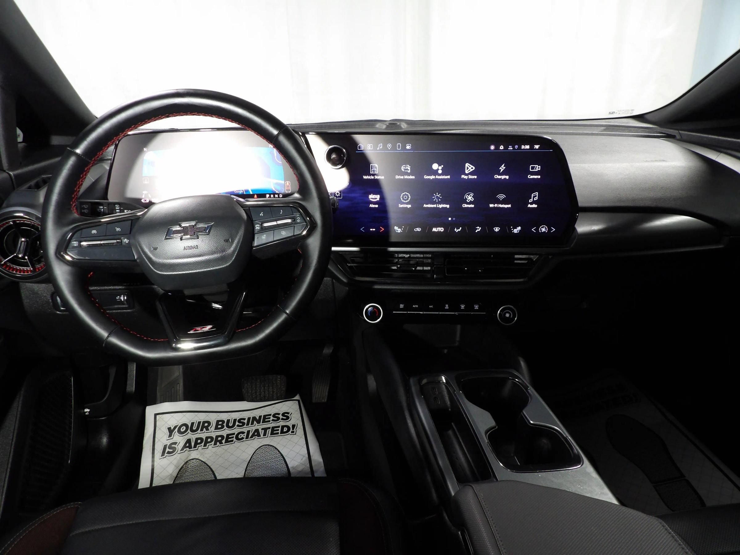 Used 2024 Chevrolet Equinox EV RS FWD image 21