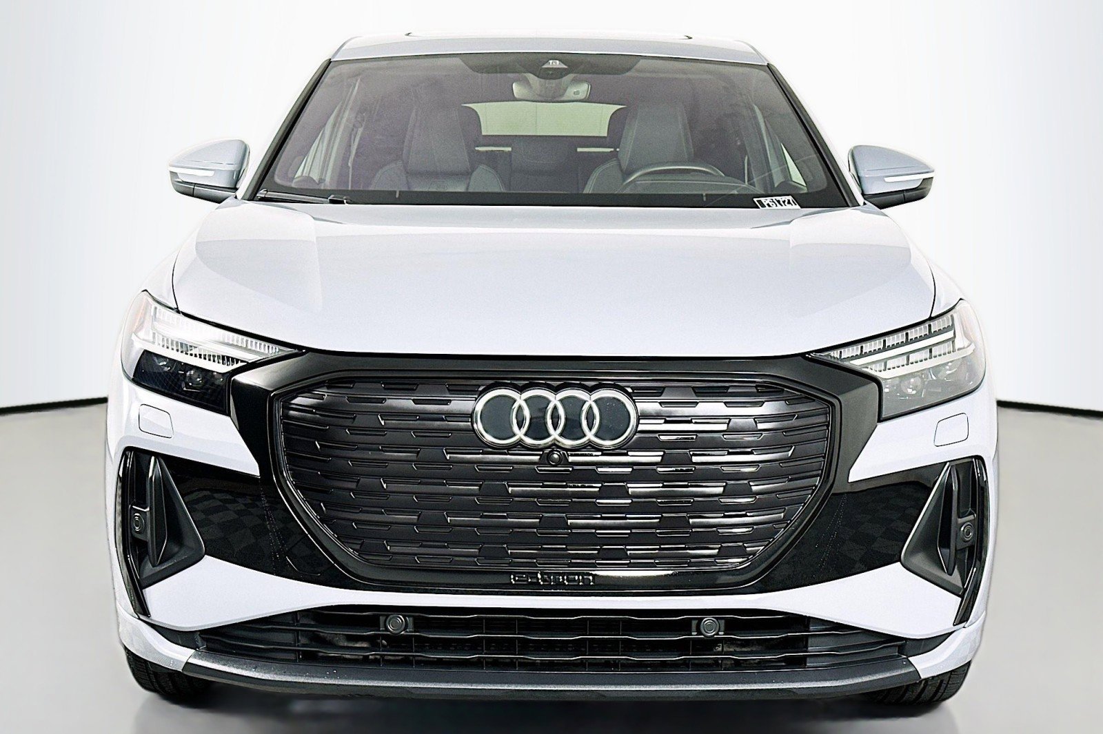 Used 2024 Audi Q4 e-tron Prestige w/ Black Optic Plus Package image 2