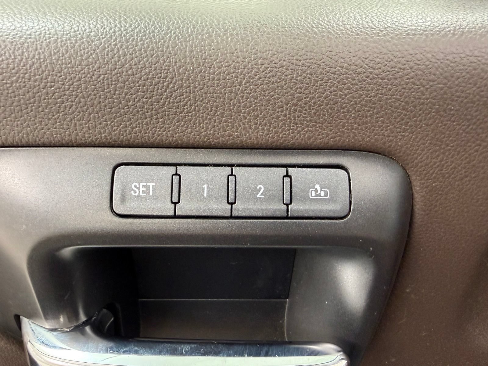 Used 2018 GMC Sierra 1500 SLT AWD/4WD image 15