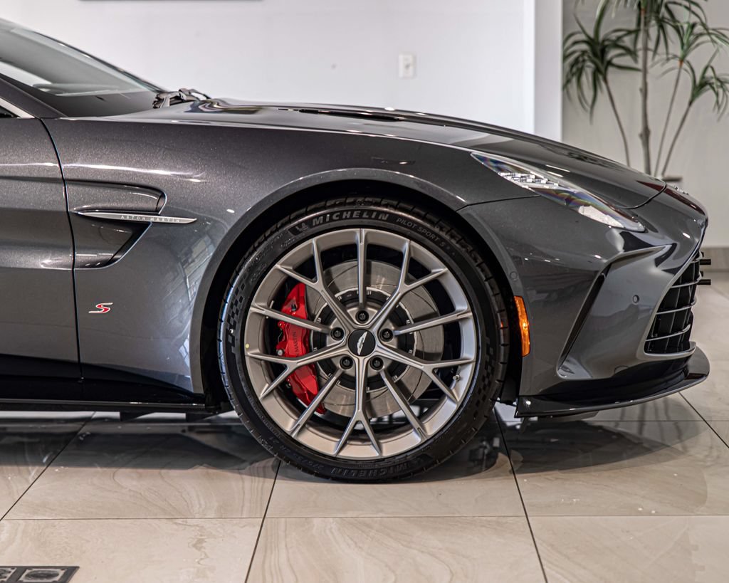 New 2026 Aston Martin V8 Vantage S RWD image 10
