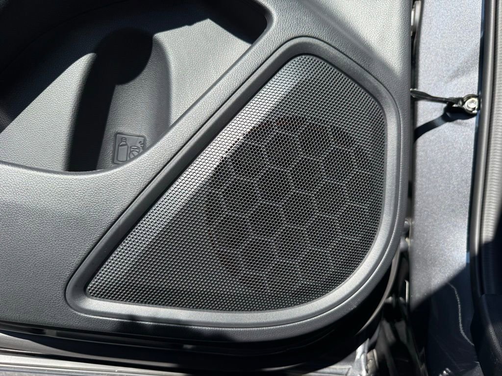 Used 2025 Subaru Outback Touring image 42