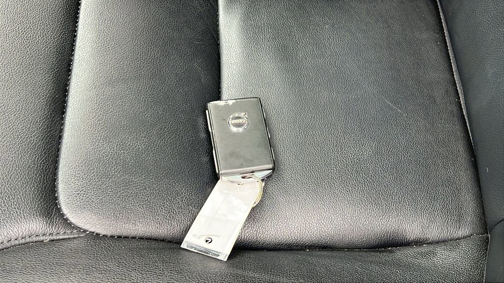 Used 2024 Volvo S60 B5 Core image 33