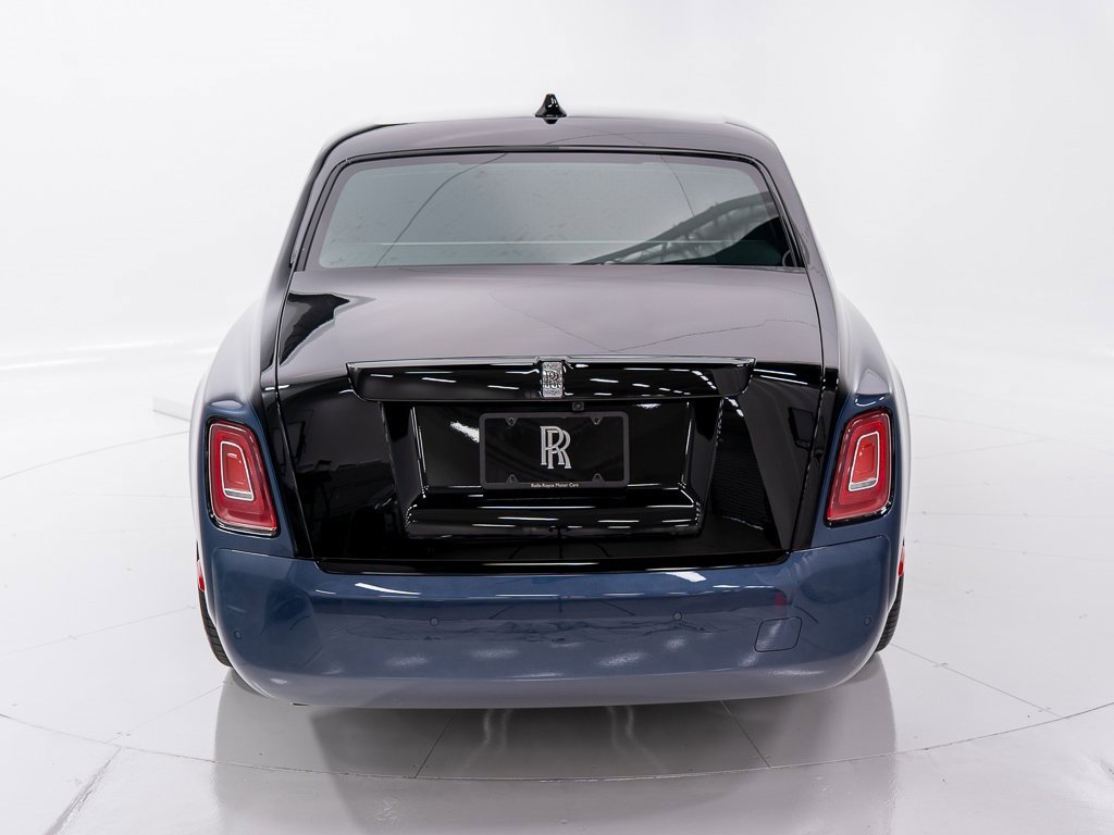 New 2026 Rolls-Royce Phantom Sedan image 4