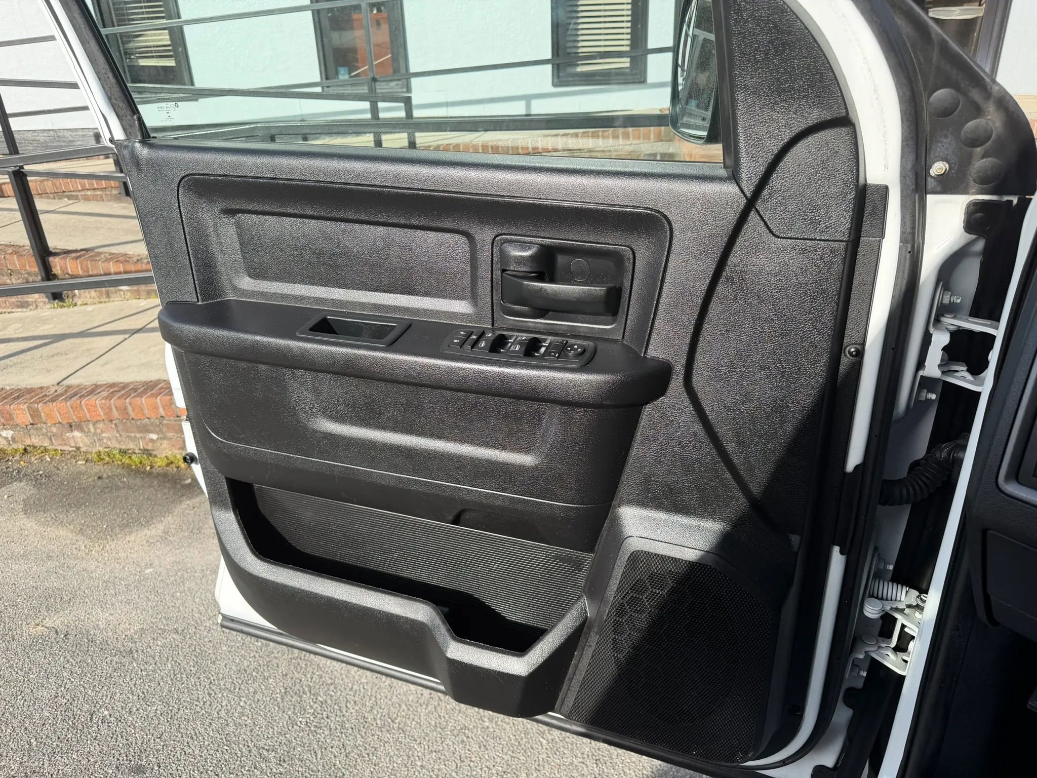 Used 2017 RAM 2500 Tradesman w/ Chrome Appearance Group image 22