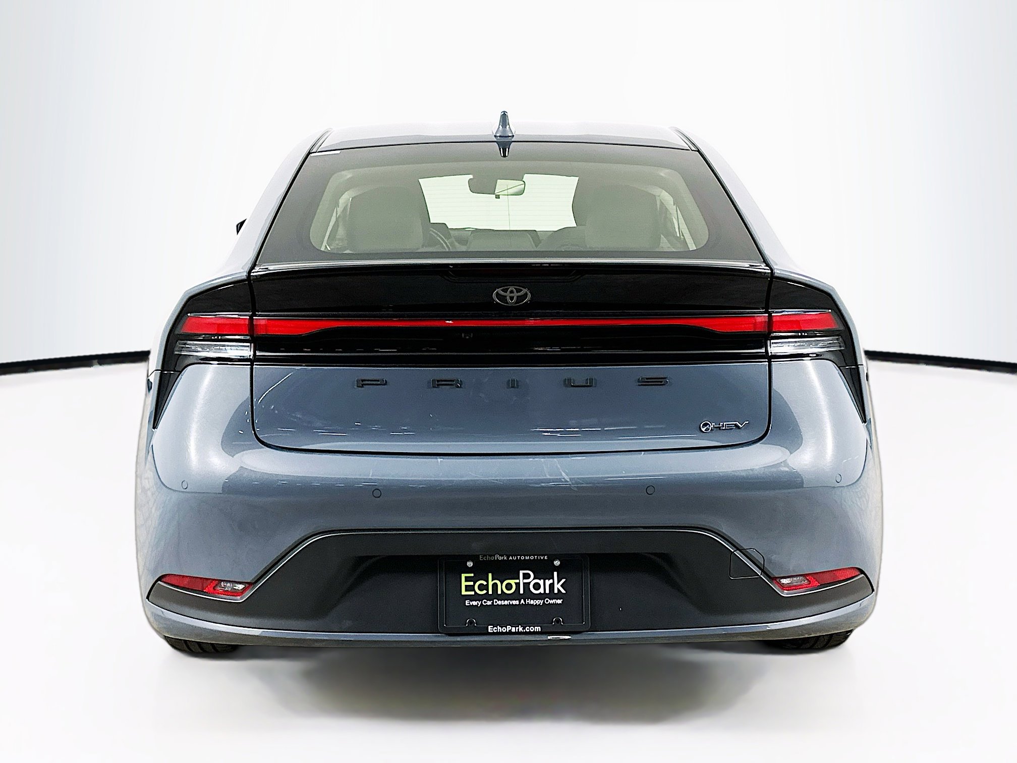 Used 2024 Toyota Prius LE image 7