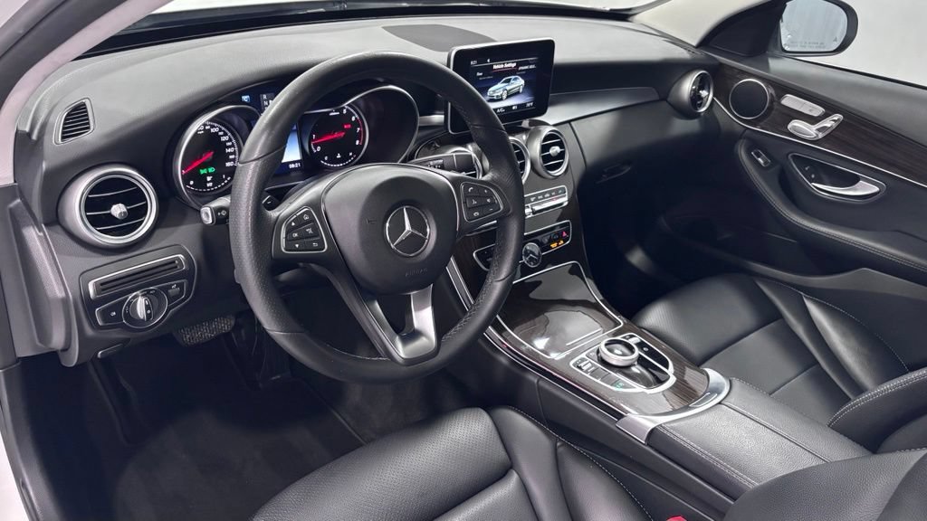 Used 2018 Mercedes-Benz C 300 4MATIC Sedan image 10