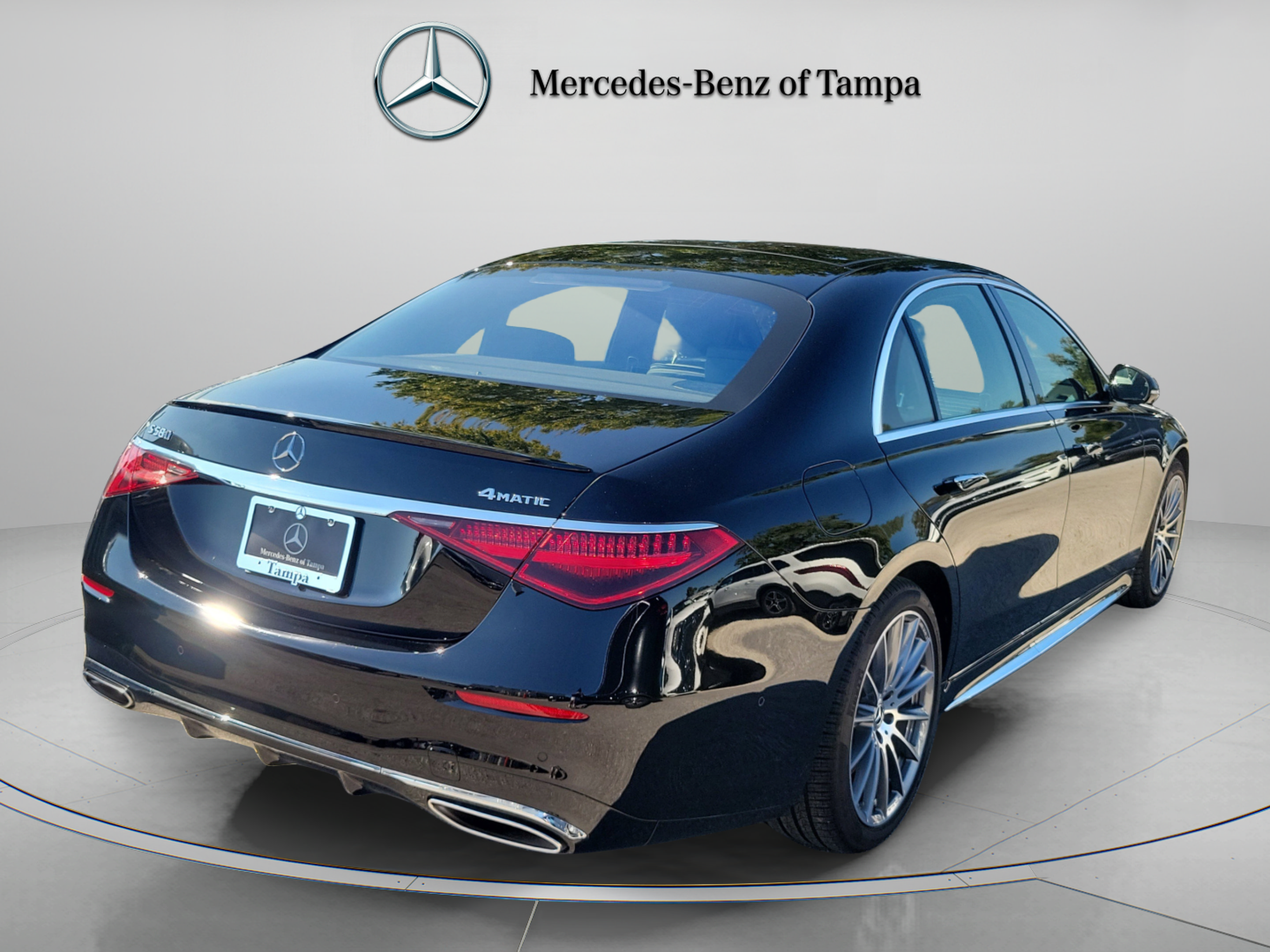 Certified 2025 Mercedes-Benz S 580 4MATIC Sedan image 4