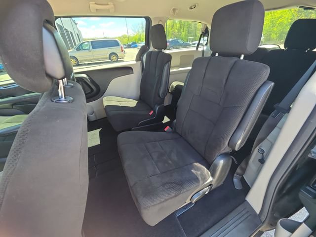 Used 2013 Dodge Grand Caravan SE FWD image 20