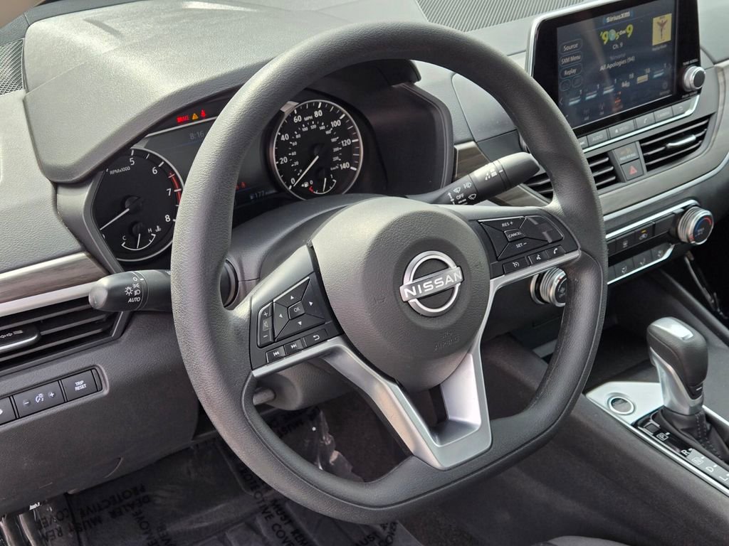 Certified 2025 Nissan Altima 2.5 SV FWD image 23