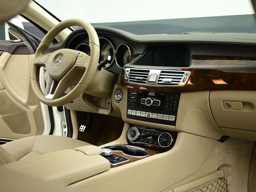 Used 2013 Mercedes-Benz CLS 550 4MATIC image 24