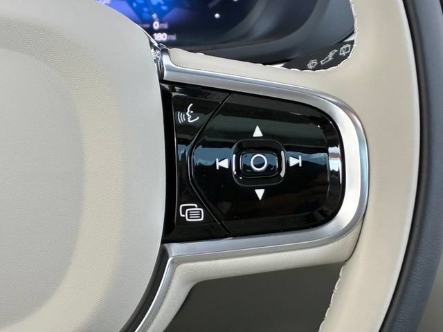 New 2026 Volvo XC60 T8 Ultra w/ Protection Package Premier AWD/4WD image 11