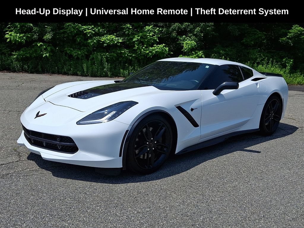 Used 2018 Chevrolet Corvette Stingray Coupe RWD image 3