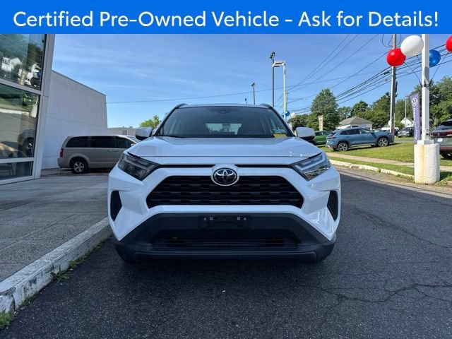 Used 2022 Toyota RAV4 XLE w/ Convenience Package AWD/4WD image 5
