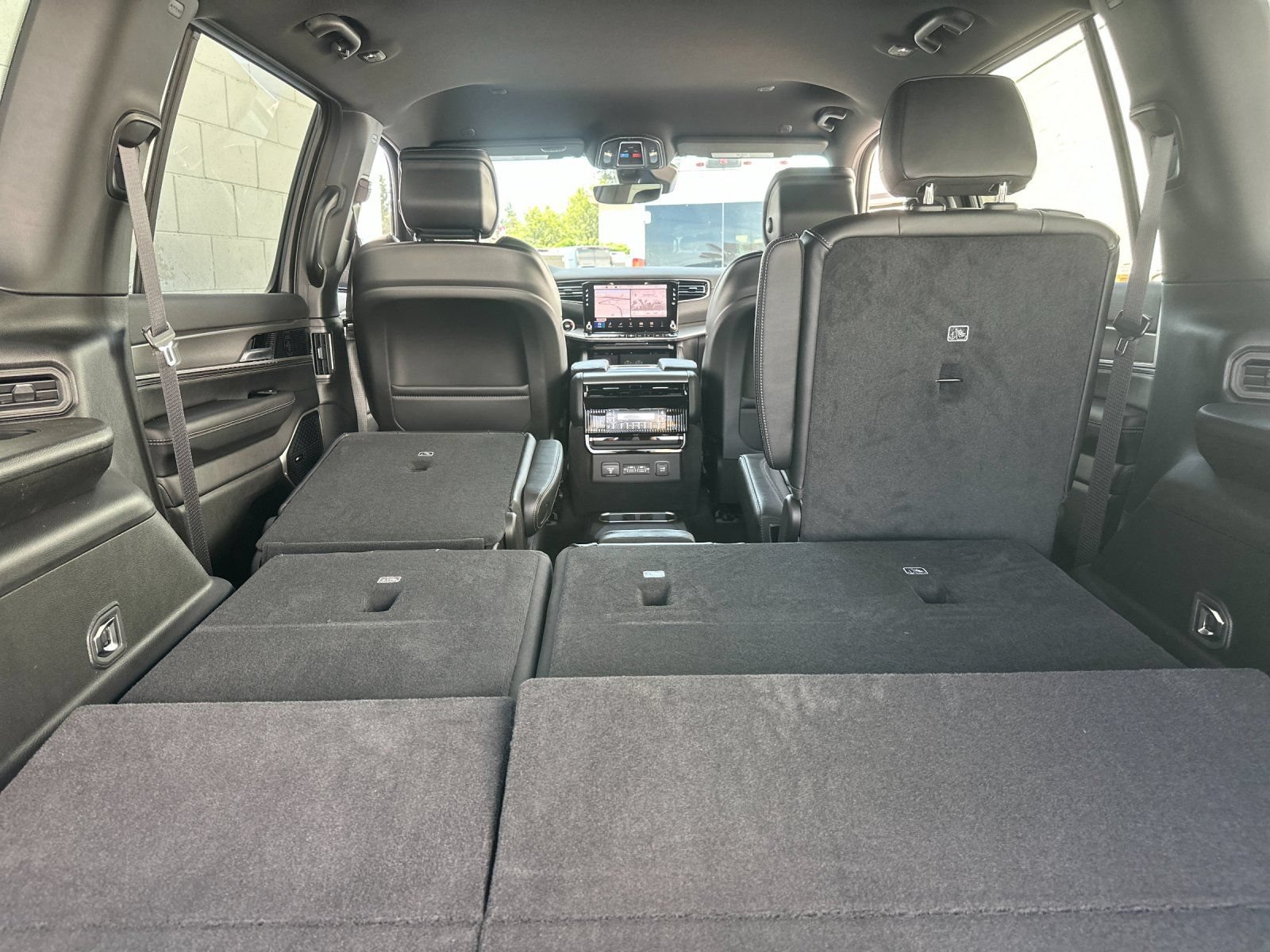 New 2026 Jeep Grand Wagoneer Limited AWD/4WD image 16