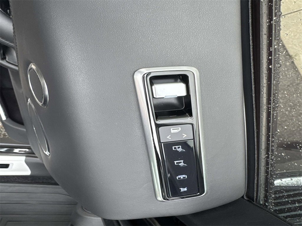 Certified 2021 Land Rover Range Rover SV Autobiography Dynamic image 15