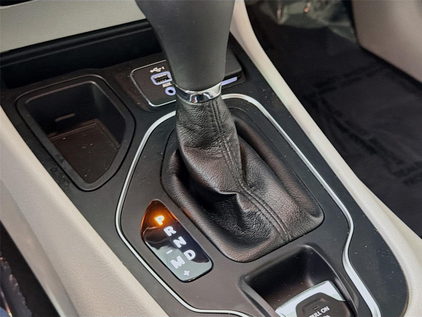 Used 2021 Jeep Cherokee Latitude Lux w/ Sun & Sound Group FWD image 18
