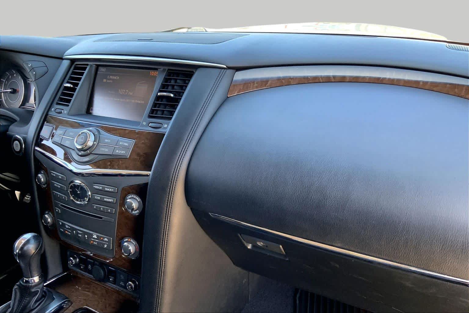 Used 2013 INFINITI QX56 4WD w/ Deluxe Touring Pkg image 18