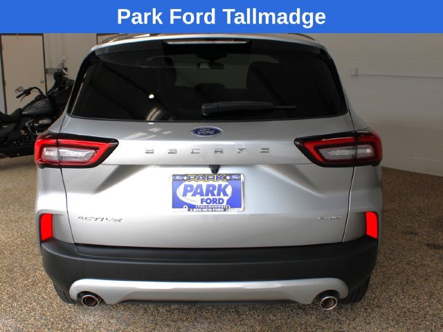 Used 2023 Ford Escape Active AWD/4WD image 3