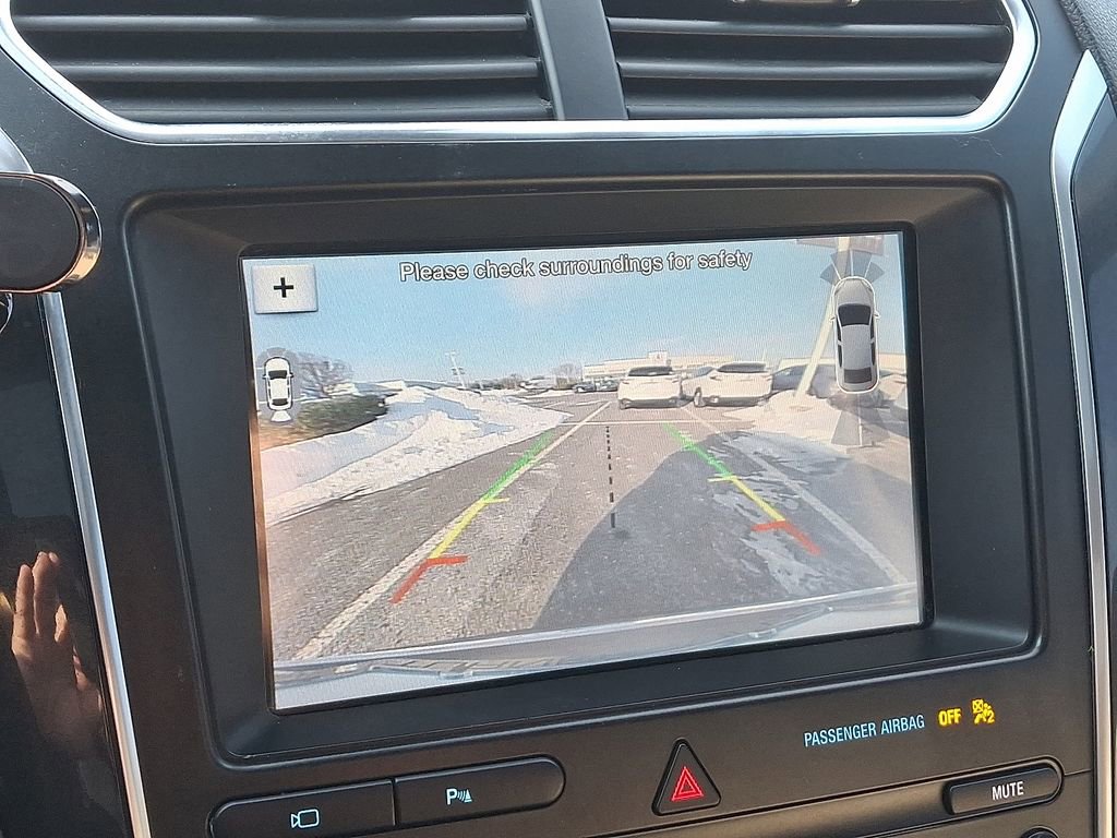 Used 2019 Ford Explorer Limited w/ Ford Safe & Smart Package image 19