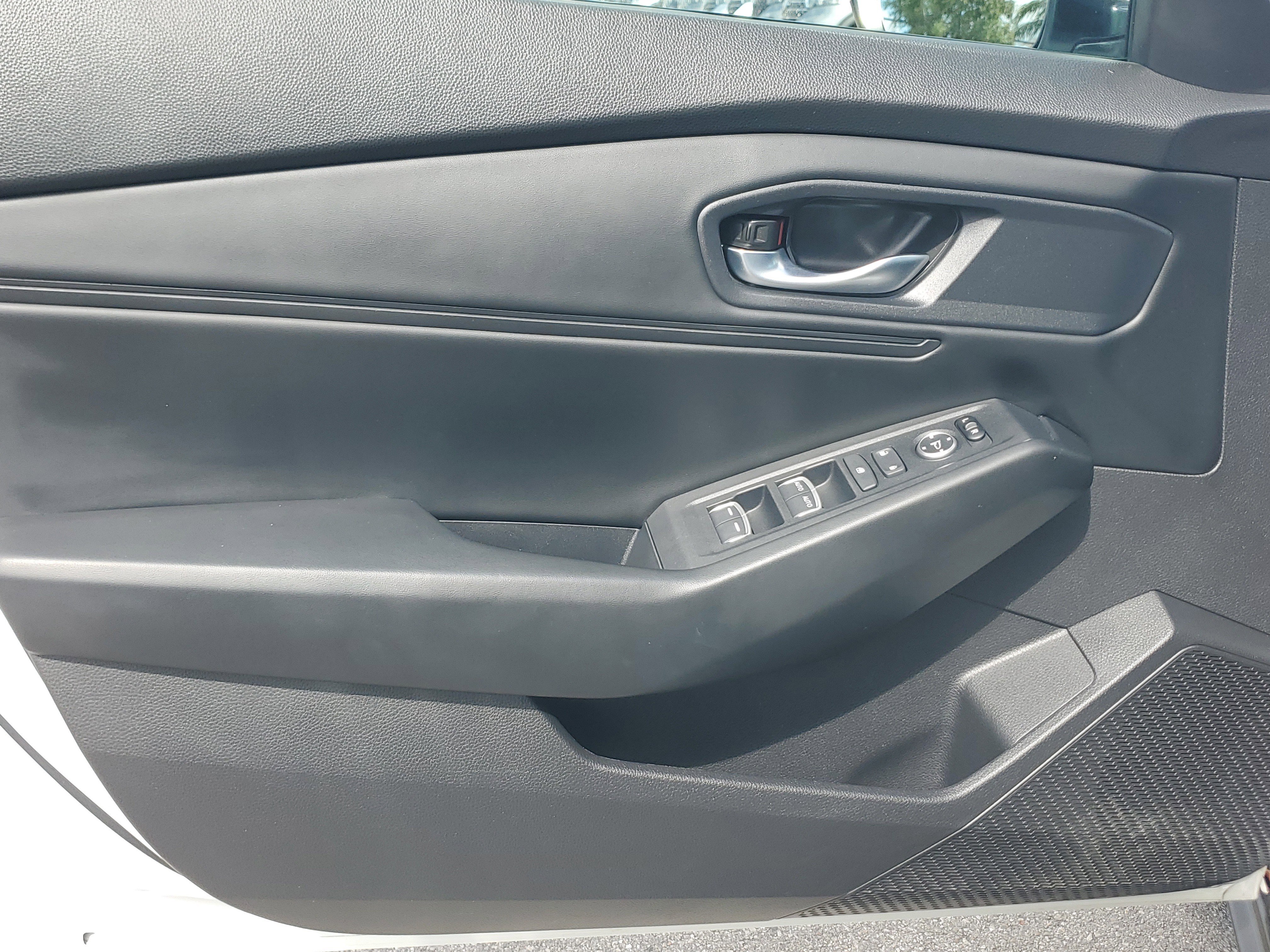 Used 2023 Honda Accord EX image 27