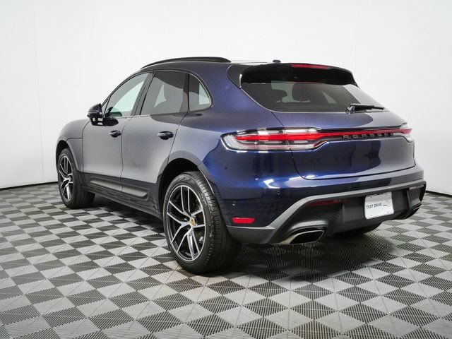 Certified 2023 Porsche Macan Turbo AWD/4WD image 3