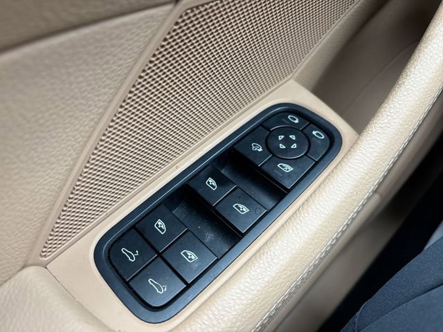 Used 2023 Porsche Panamera Panamera Base image 28