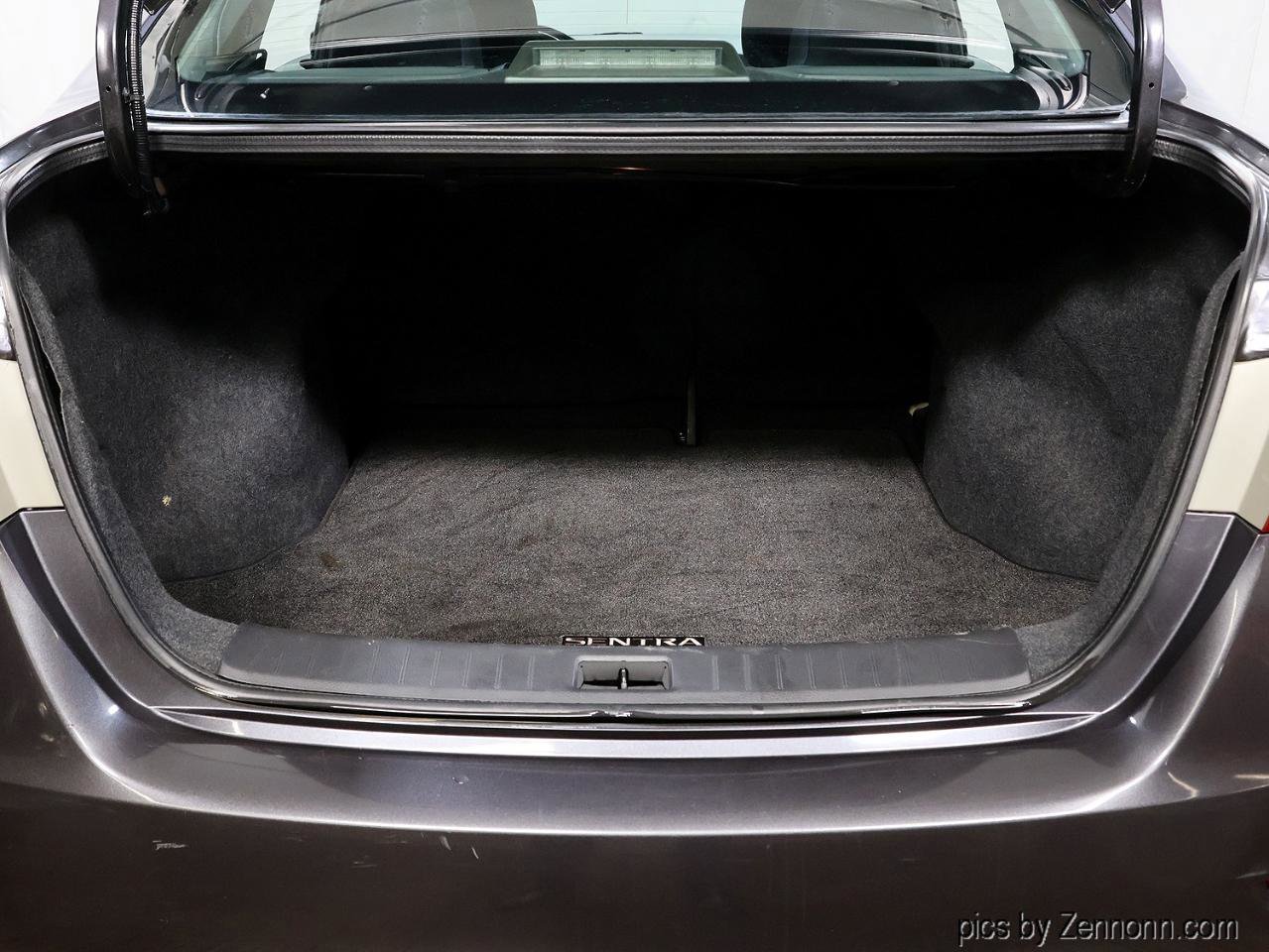 Used 2013 Nissan Sentra SV FWD image 28