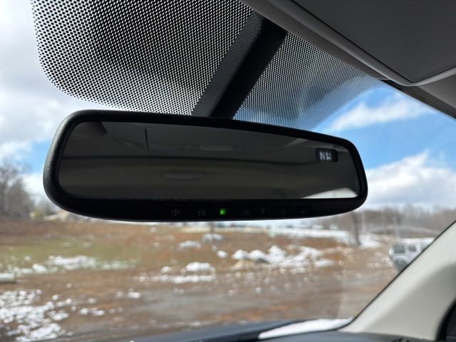 Used 2014 Toyota Tundra Limited w/ Limited Premium Package image 25