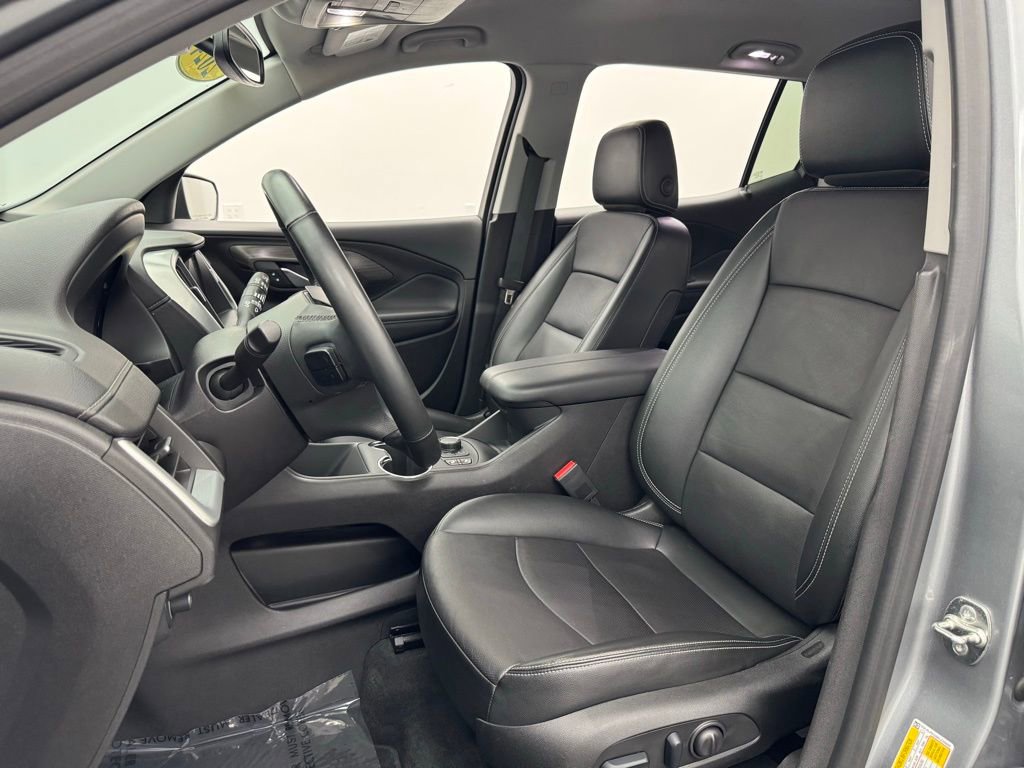 Used 2024 GMC Terrain SLT image 17