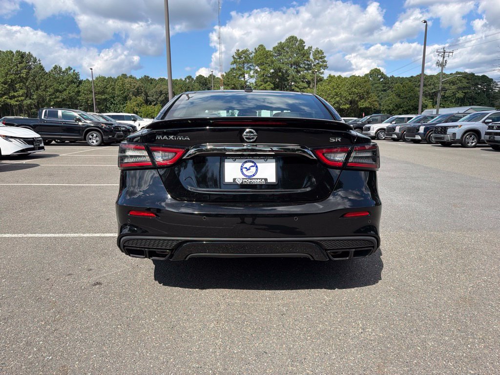 Used 2019 Nissan Maxima SR w/ Premium Package FWD image 10