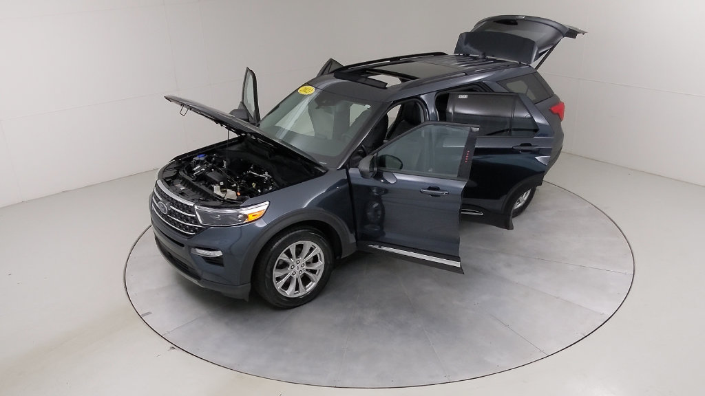 Certified 2023 Ford Explorer XLT w/ Equipment Group 202A AWD/4WD image 58