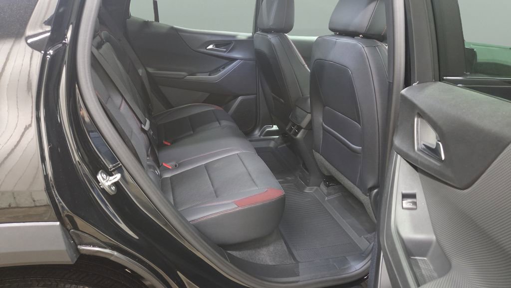 New 2026 Chevrolet Equinox RS FWD image 26